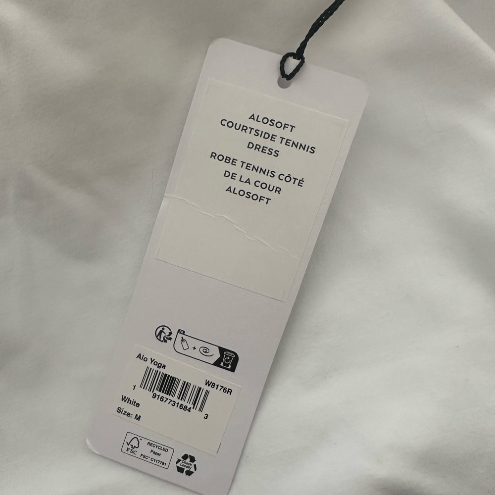 ALO Yoga White Courtside Tennis Dress NWT Size M - Picture 2 of 3
